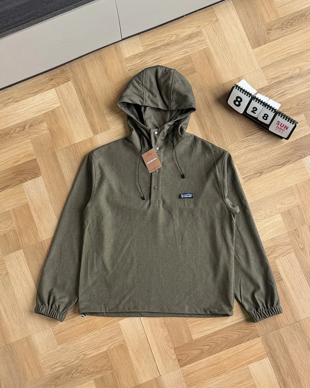 Patagonia hoodie: seller detail photo 5