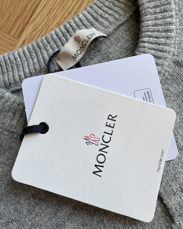 Moncler Sweater: seller detail photo 5