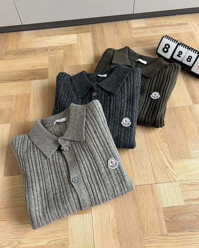 Moncler Sweater: seller detail photo 5