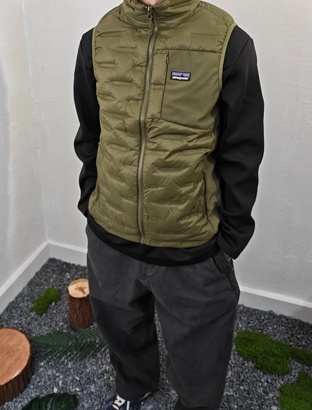 Patagonia Down Vest: seller detail photo 2