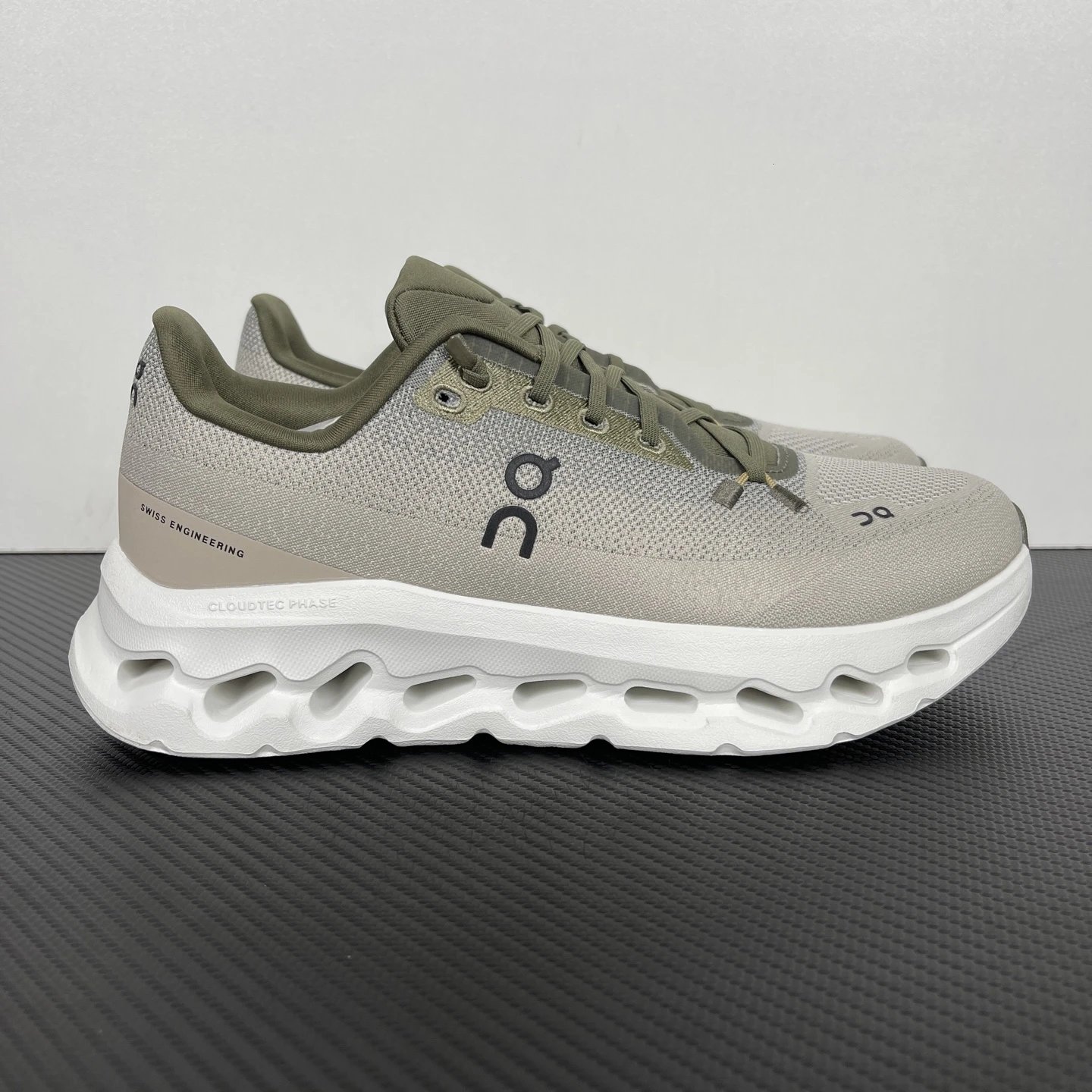On Cloudtil Low-Top Trail Running Shoe photo 5