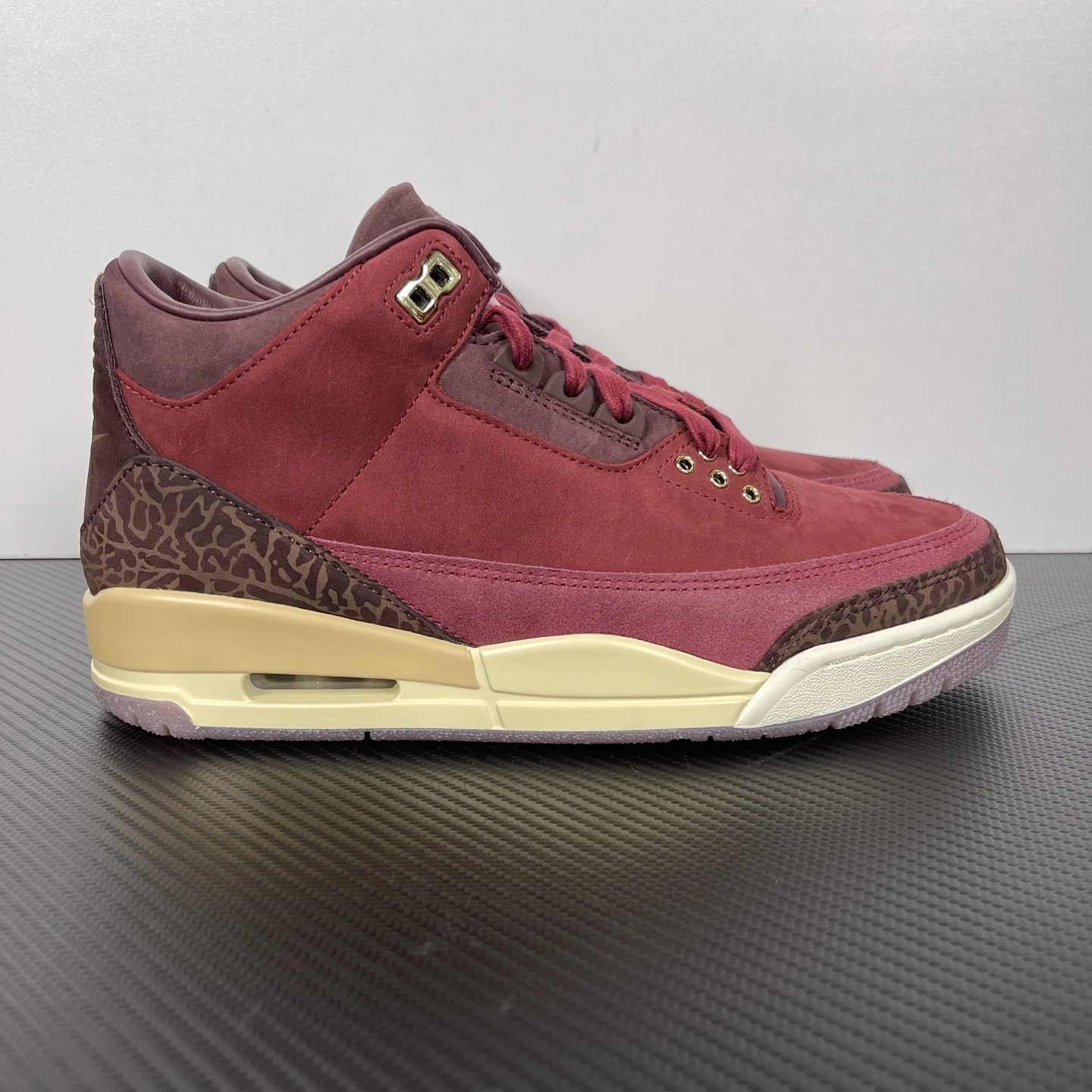 Jordan 3 Retro PRM Bin 23 IO7744-600