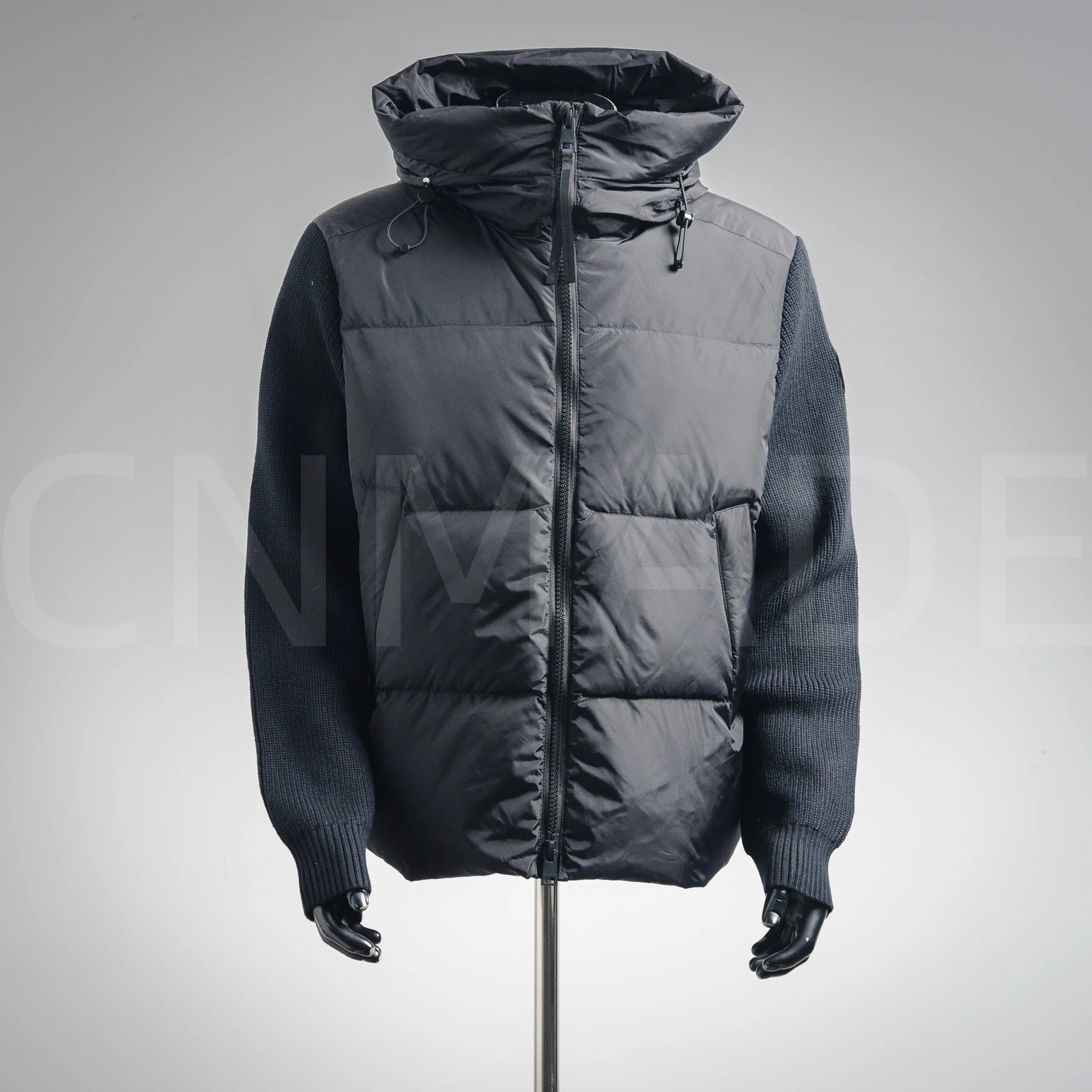 鹅牌25Fw 袖标针织拼接连帽羽绒服 1