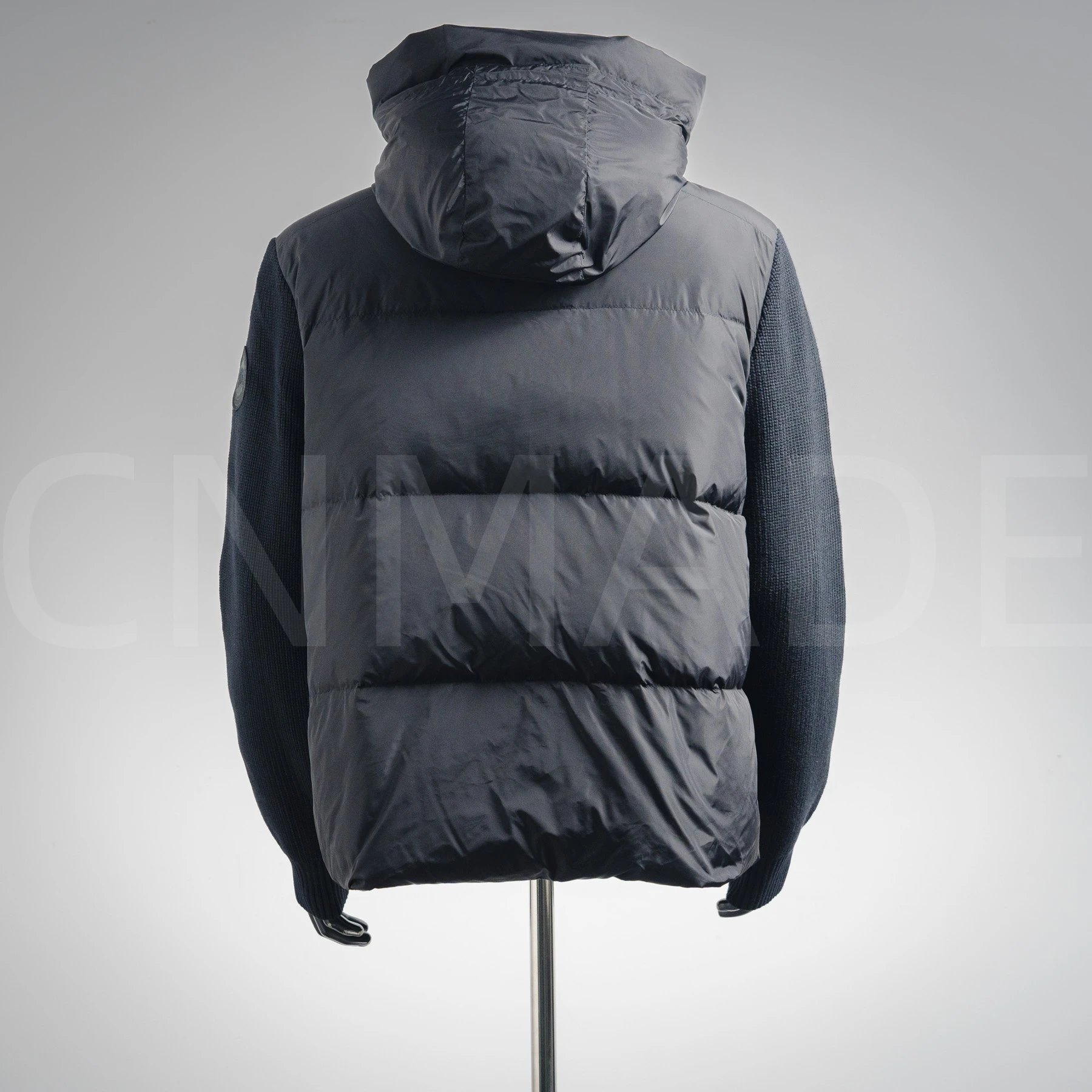 鹅牌25Fw 袖标针织拼接连帽羽绒服 2