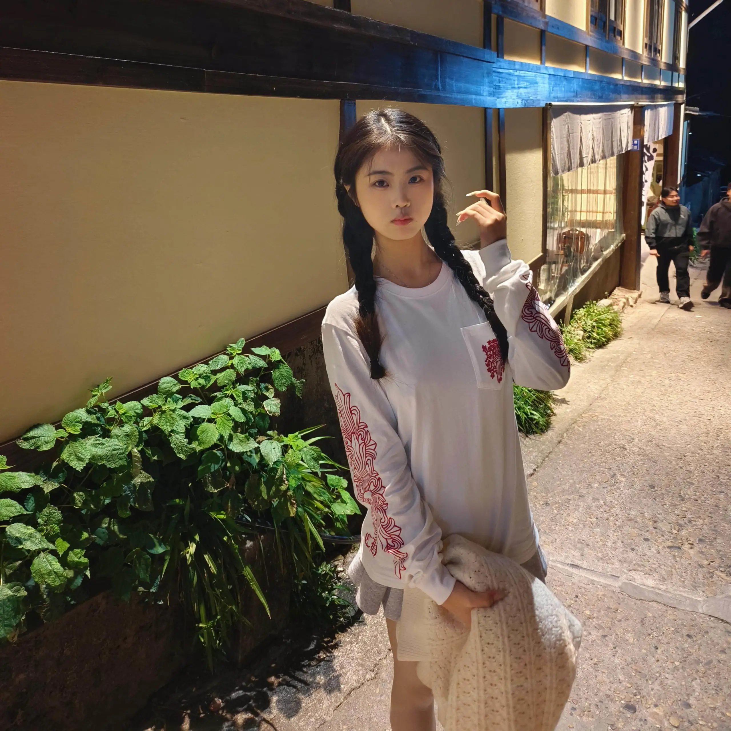 Design Embroidered Long Sleeve T-Shirt White with Red Floral Motif - 4