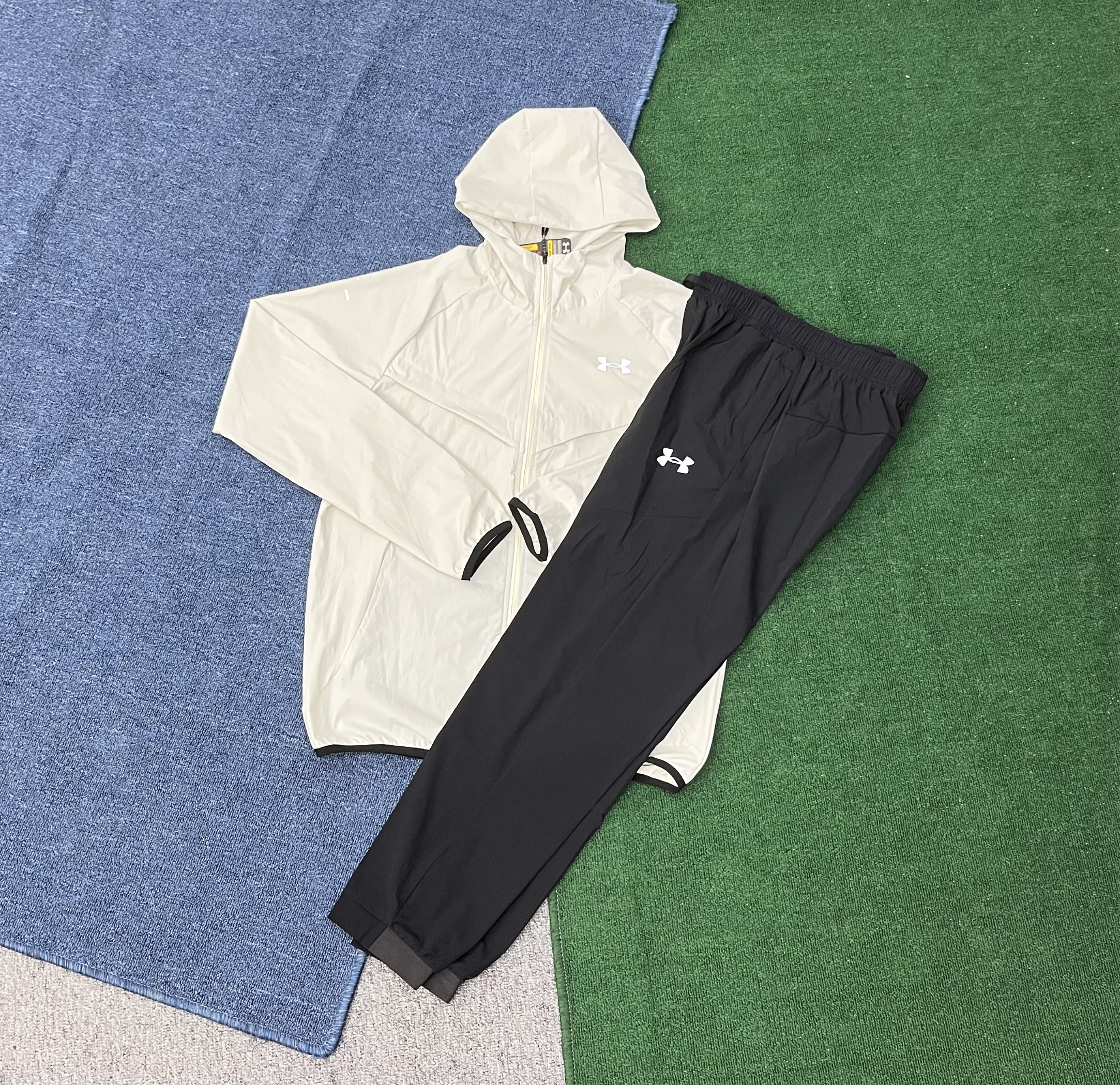 Under Armour Jackets Zip-Front Sports Jacket — Set-White Black