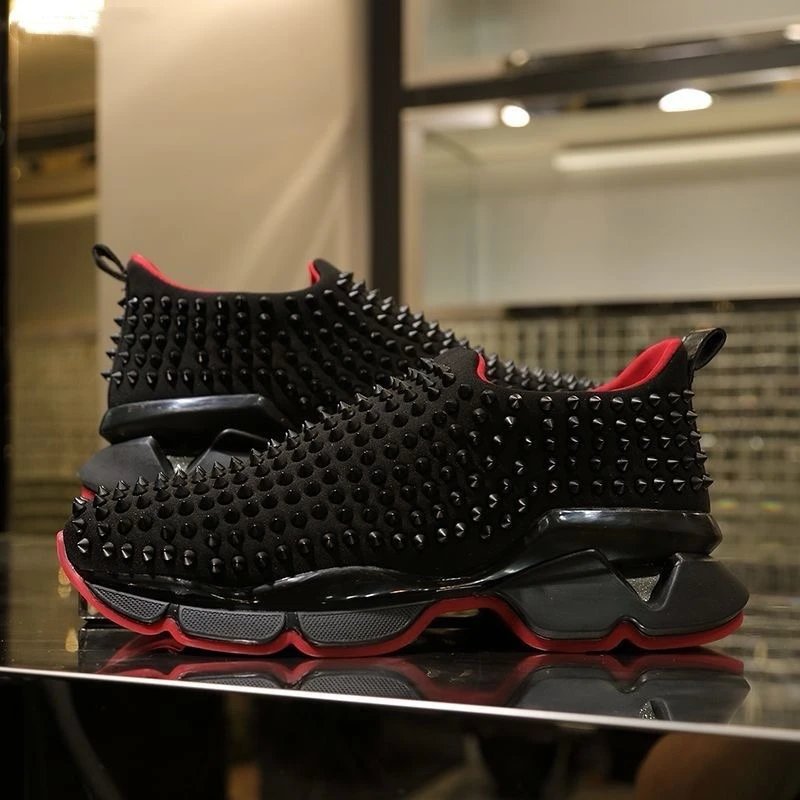 Christian Louboutin Sneakers Louis Junior Spikes low-top — Black full studs