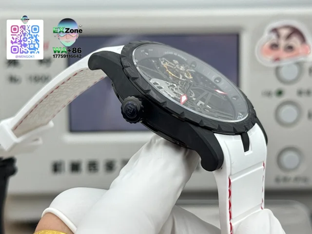Roger Dubuis Multiple distinct watch models shown product detail image 7