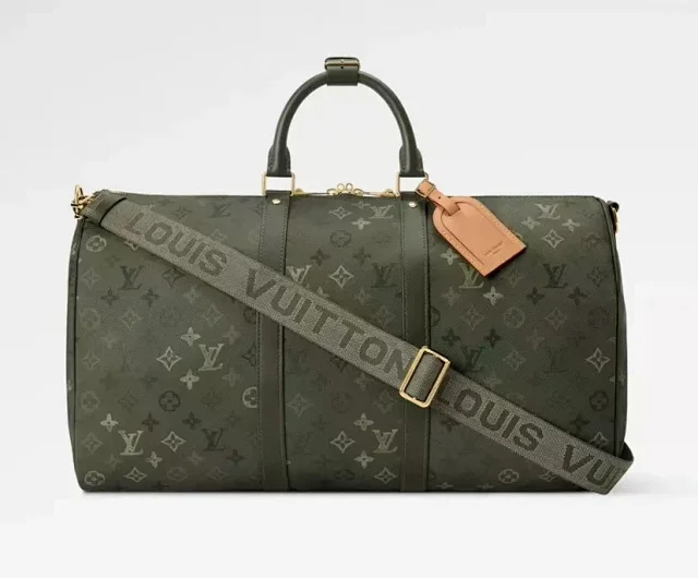 Louis Vuitton Monogram backpack with side pockets product detail image 2