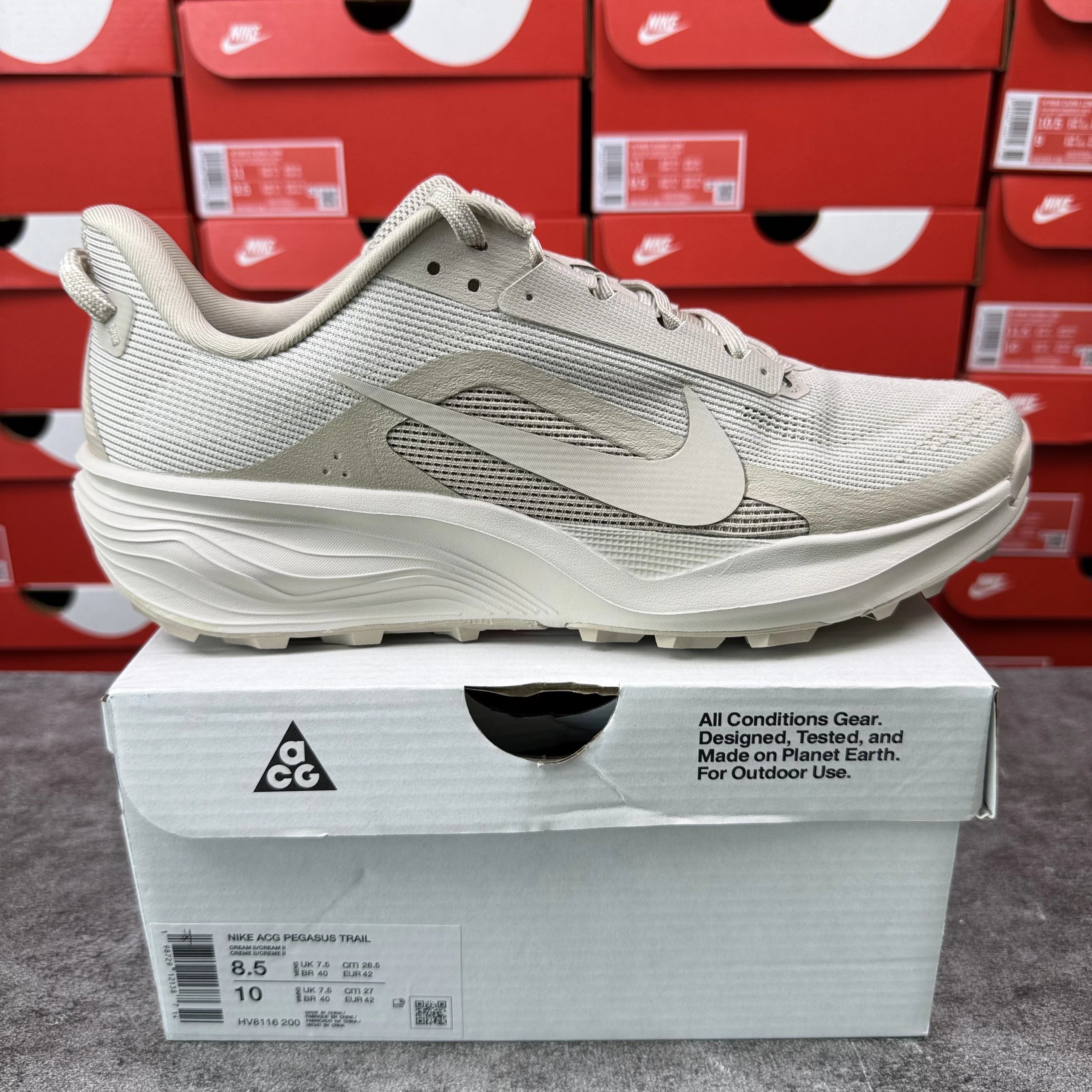 ACG Pegasus 'Cream Ii' | HV8116 200