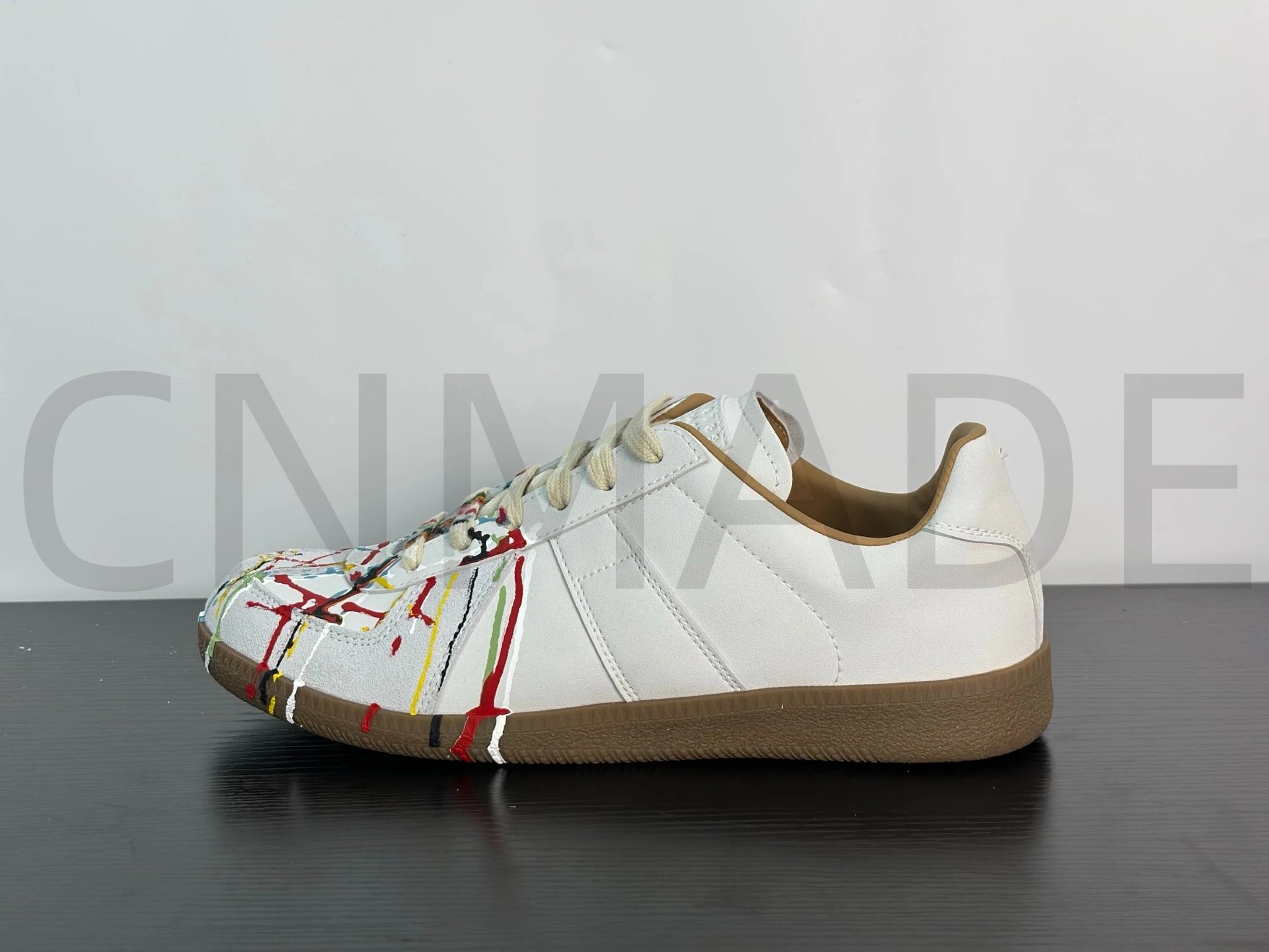 P1895-1016 White