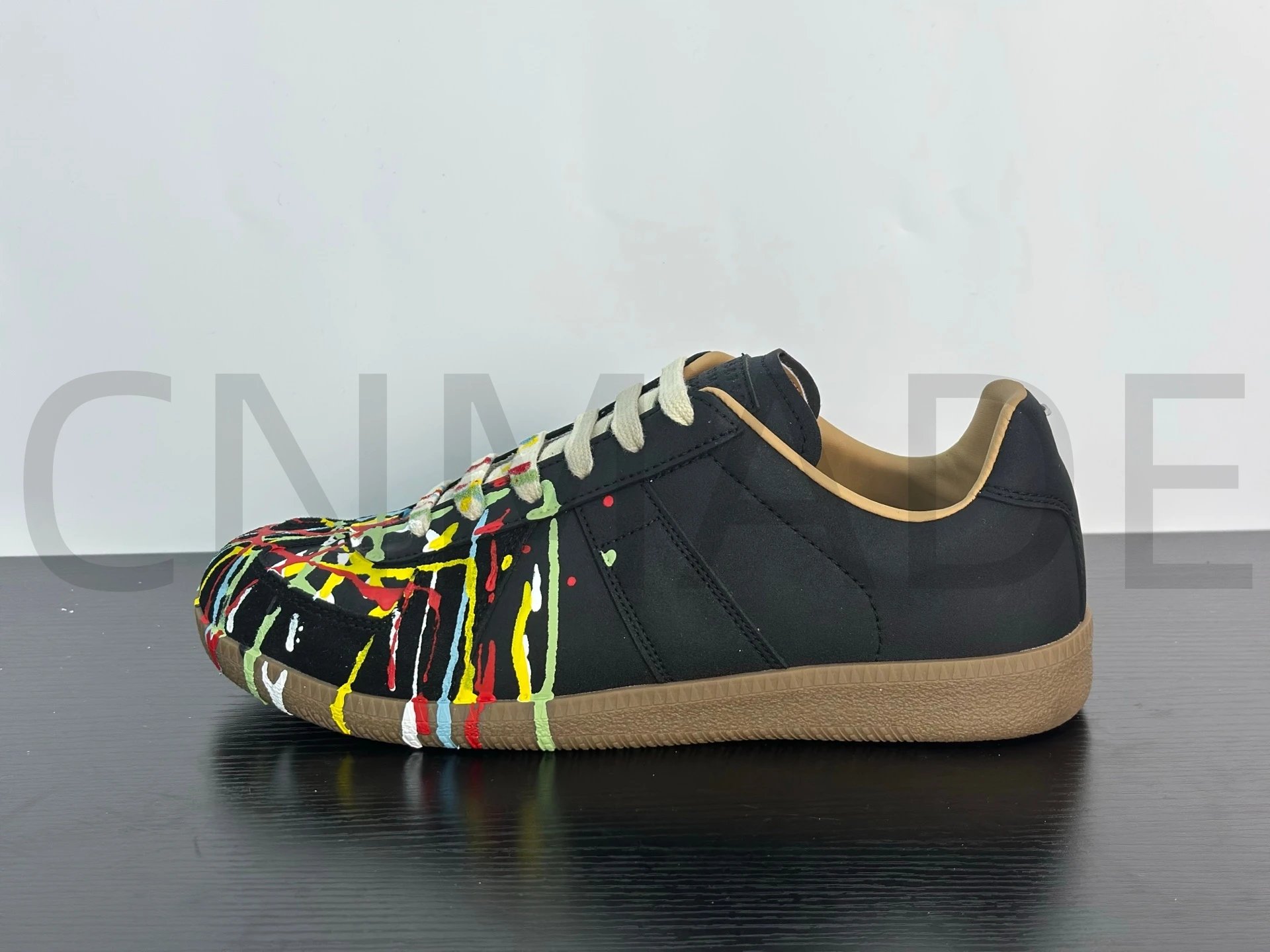 P1895-1016 Black
