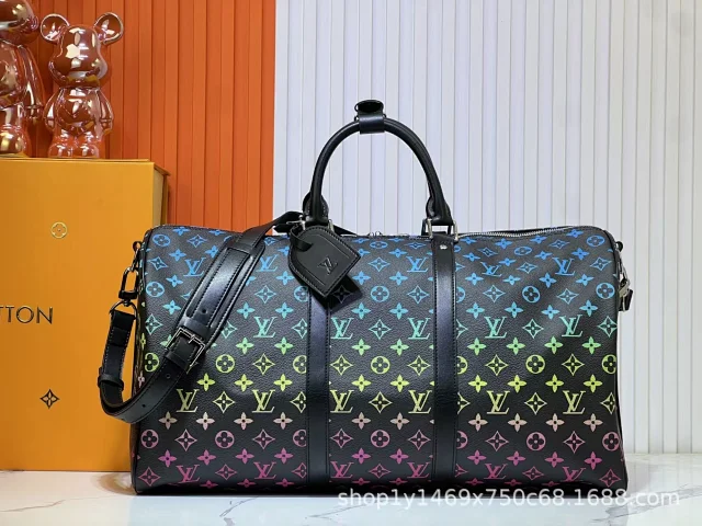 Louis Vuitton Travel Bags Monogram duffel bag product detail image 4