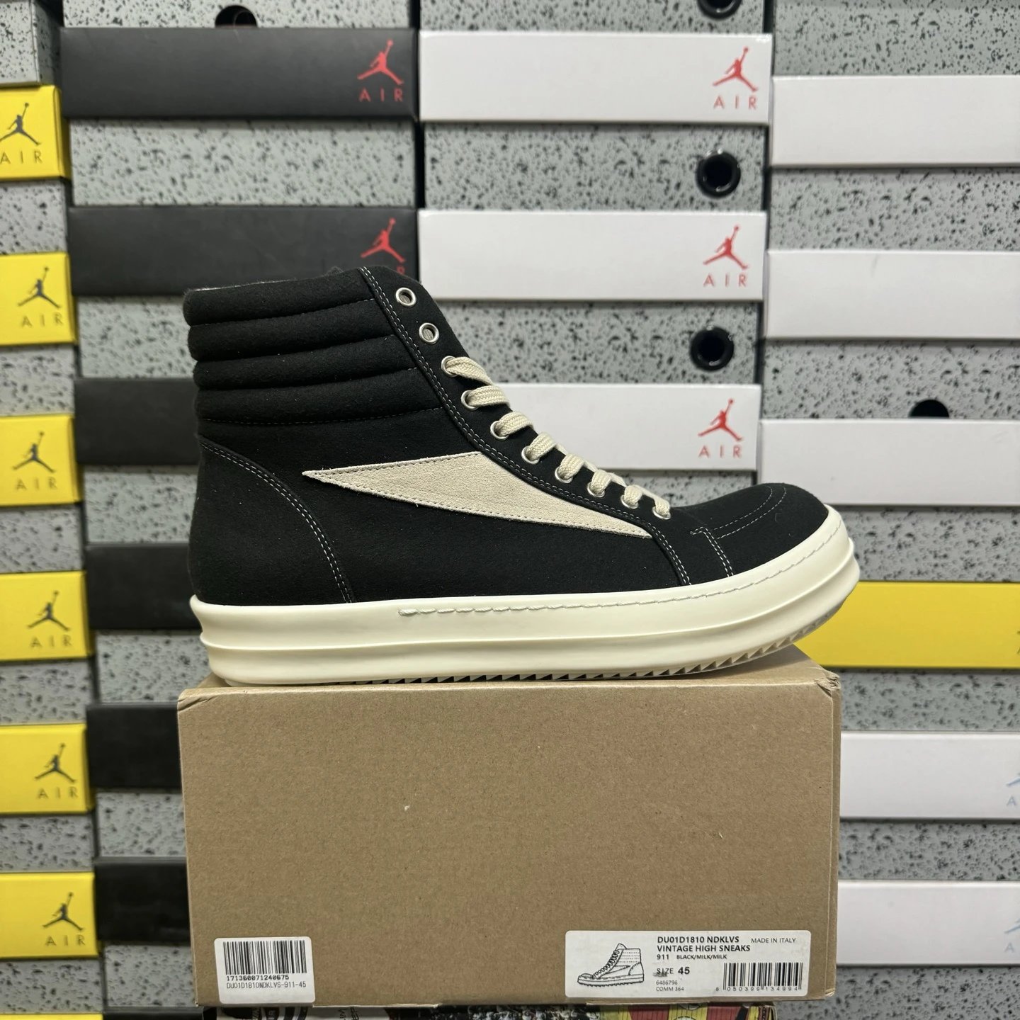 高帮帆布Vans