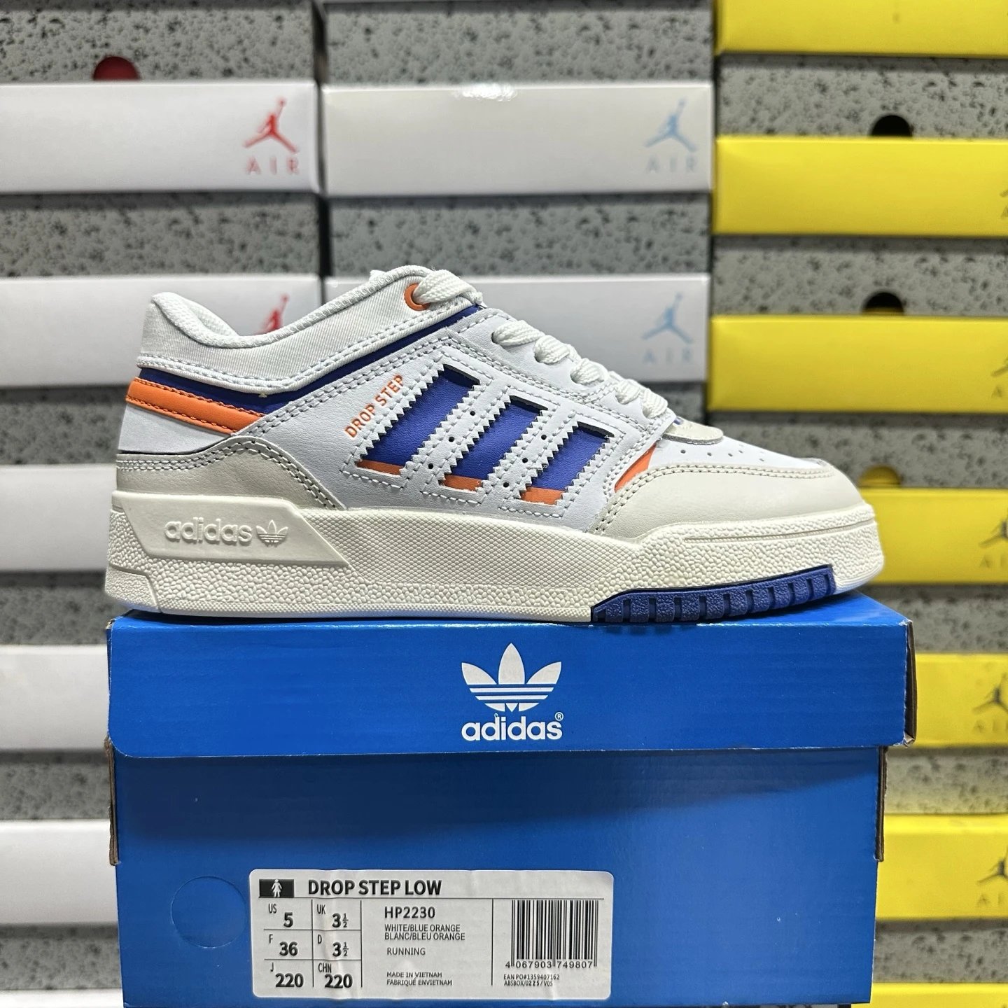 Adidas Multiple Drop Step models shown — HP2230