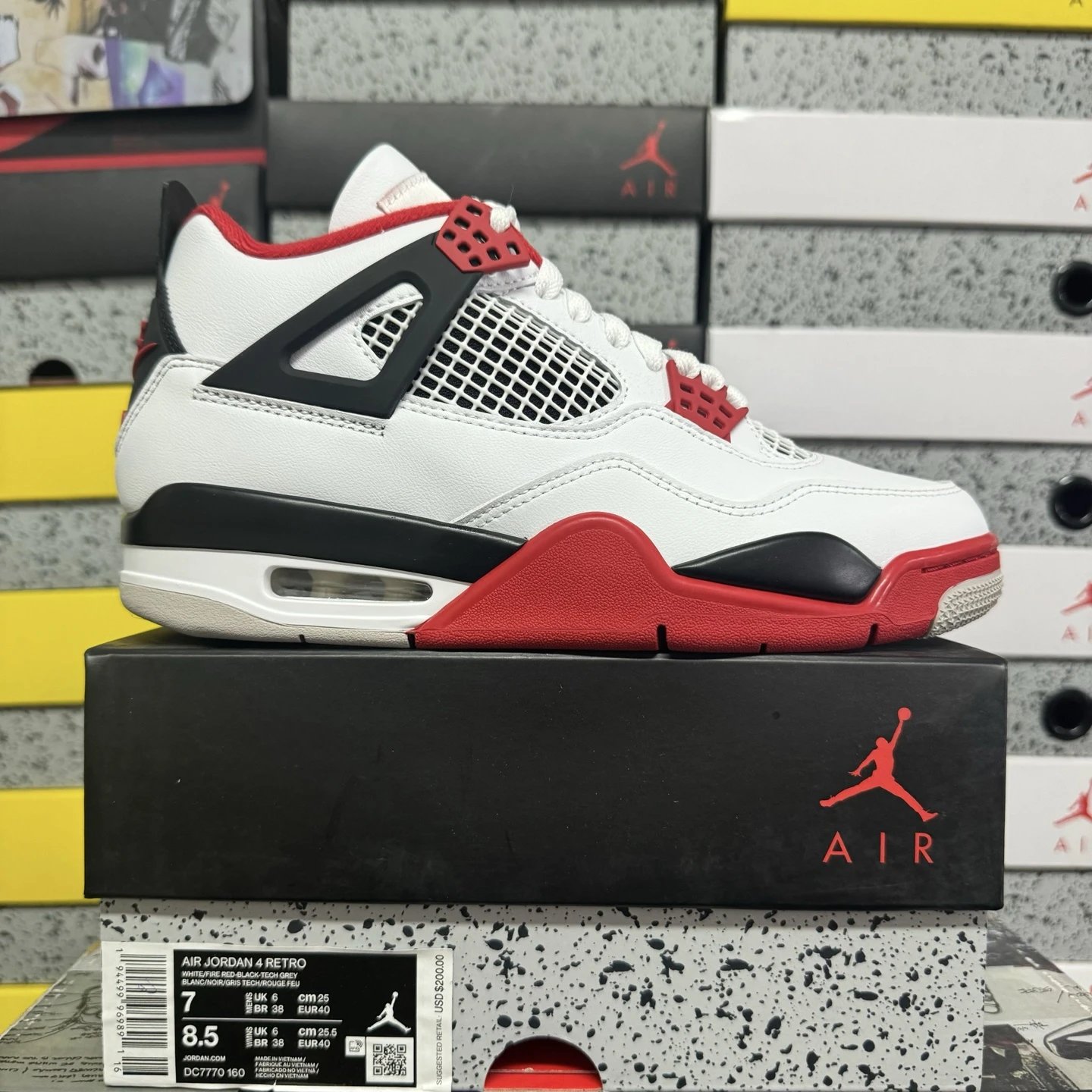 KZ AJ4 Fire Red [DC7770-160]