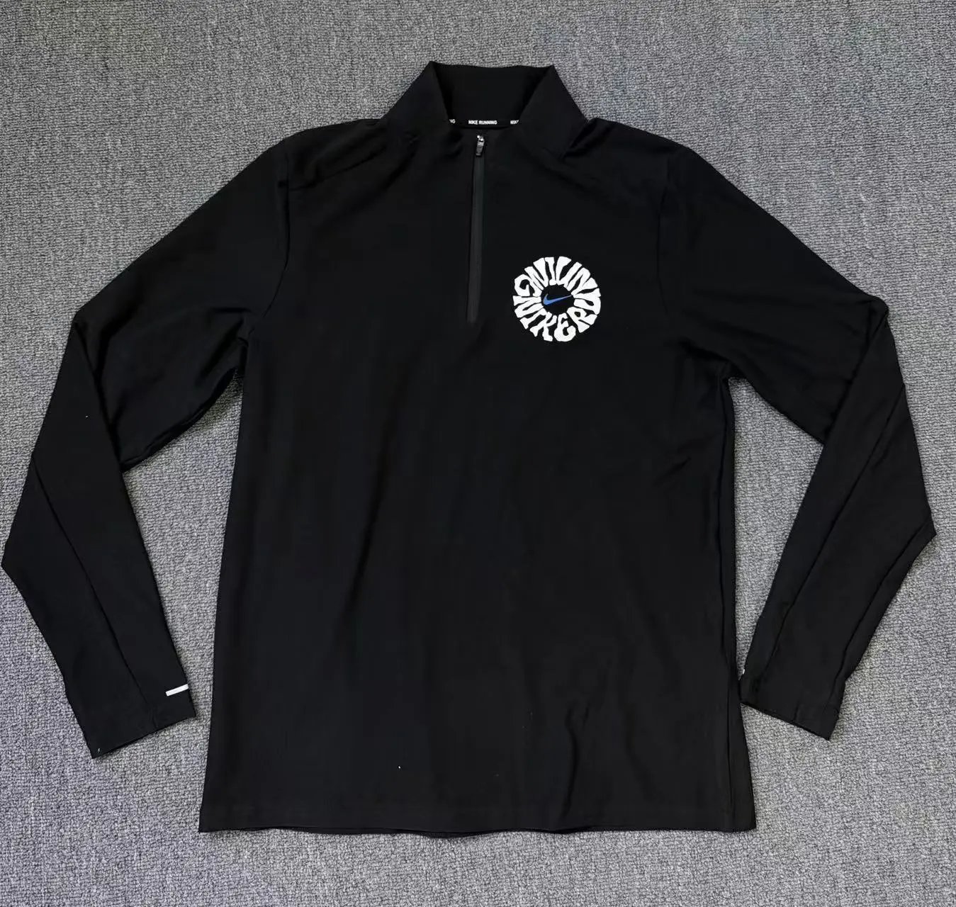 Black long sleeved 01
