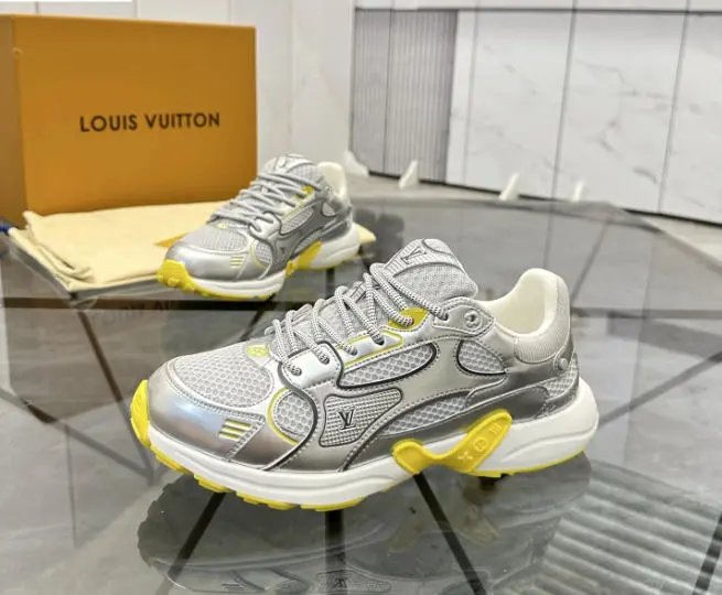 Louis Vuitton Sneakers Mesh Low-Top — 14