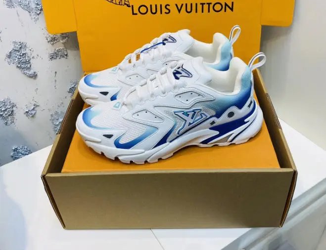 Louis Vuitton Sneakers Mesh Low-Top — 33