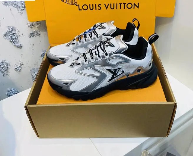 Louis Vuitton Sneakers Mesh Low-Top — 30