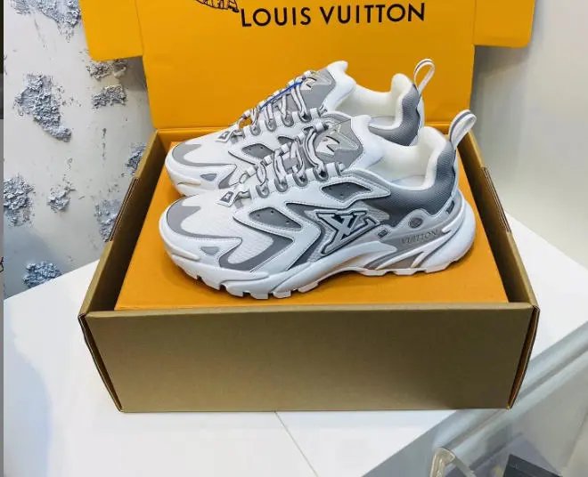Louis Vuitton Sneakers Mesh Low-Top — 38