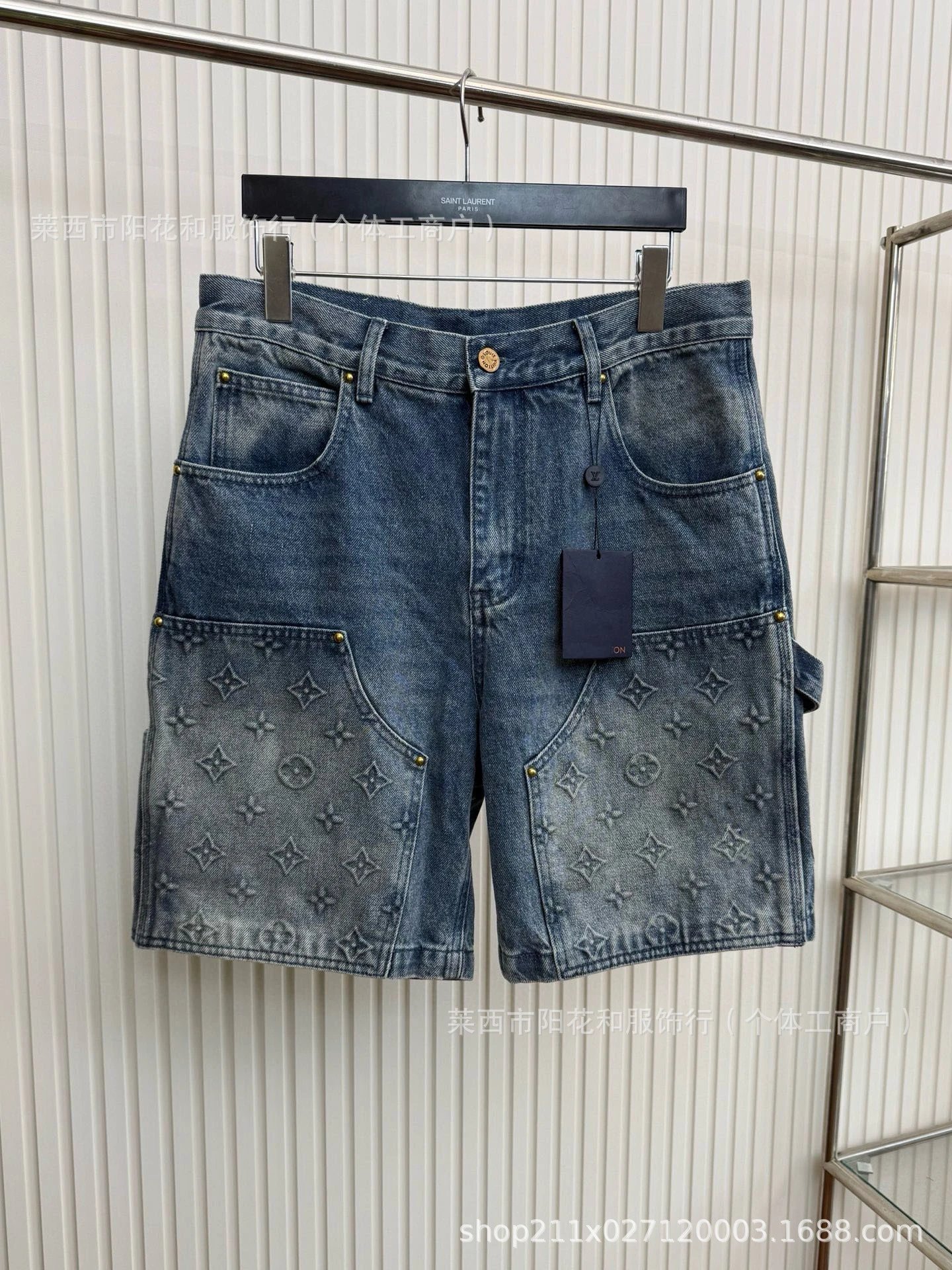 LV 09