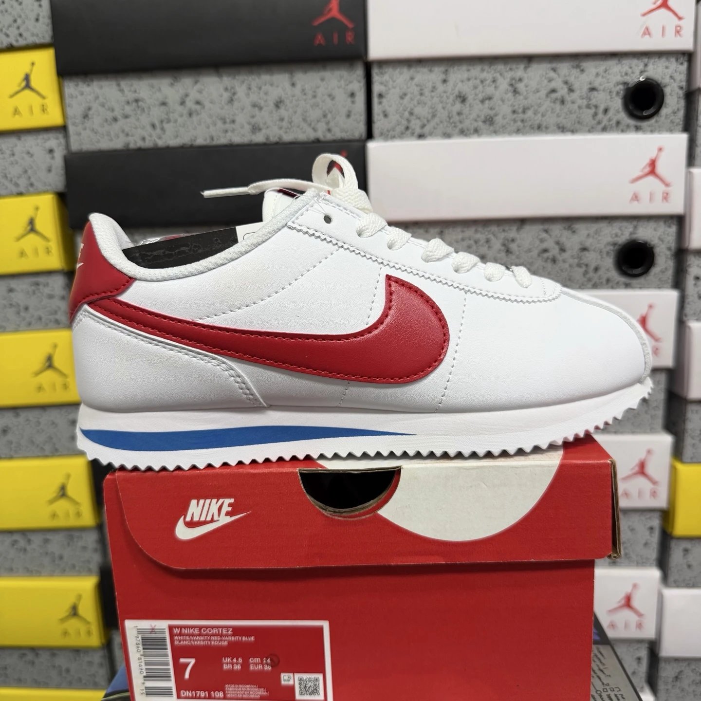 DN1791 108 白色