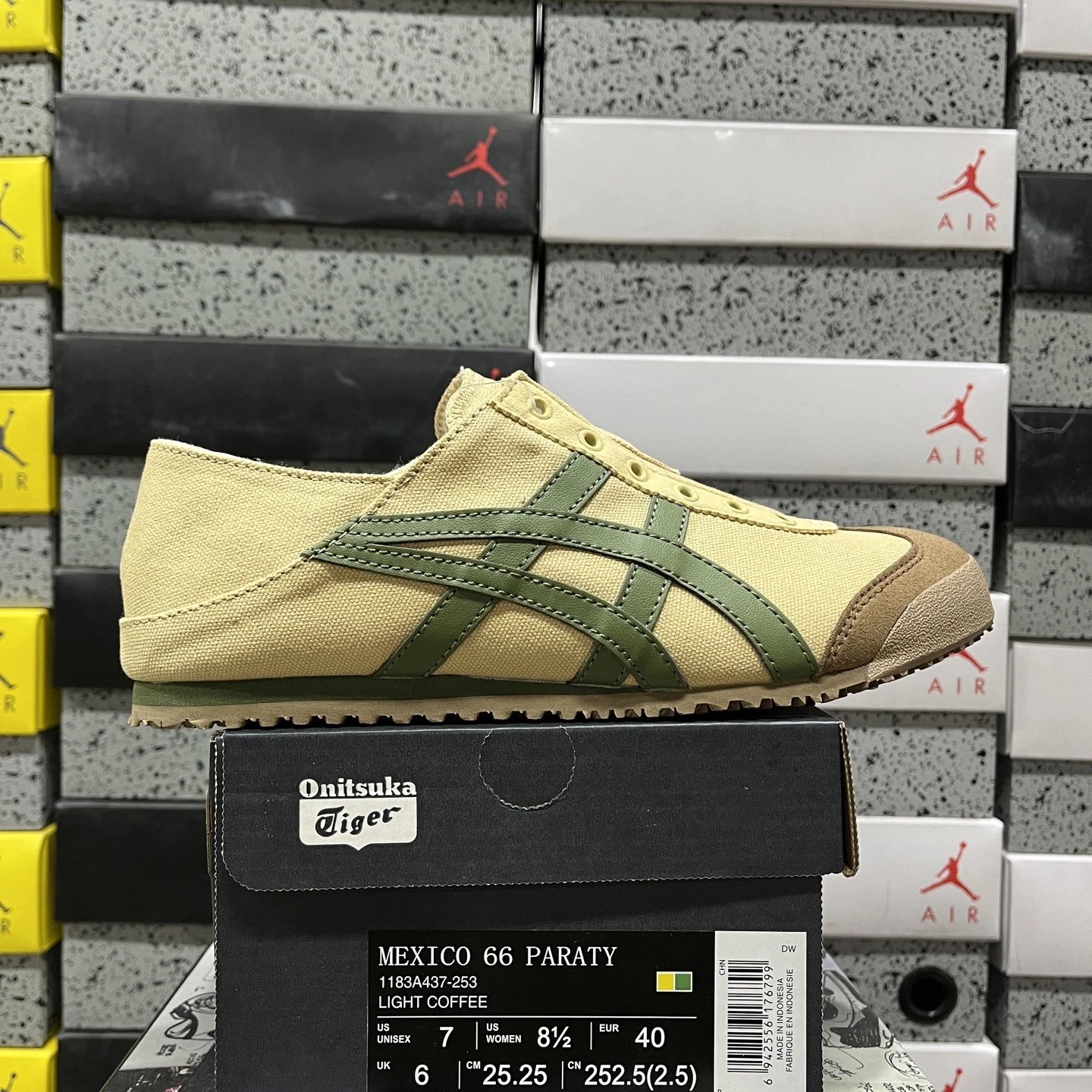 1183A437-253