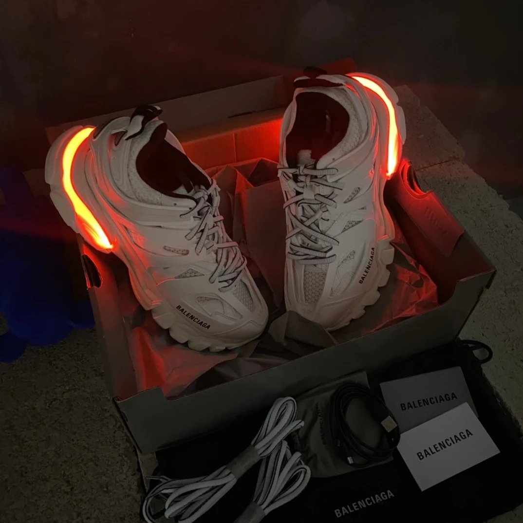 2026ss ULSUM store Bxxxxxxxga LED lightup sneakers 4546尺码定制不退不换 4