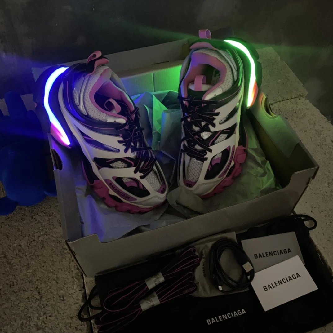 2026ss ULSUM store Bxxxxxxxga LED lightup sneakers 4546尺码定制不退不换 3