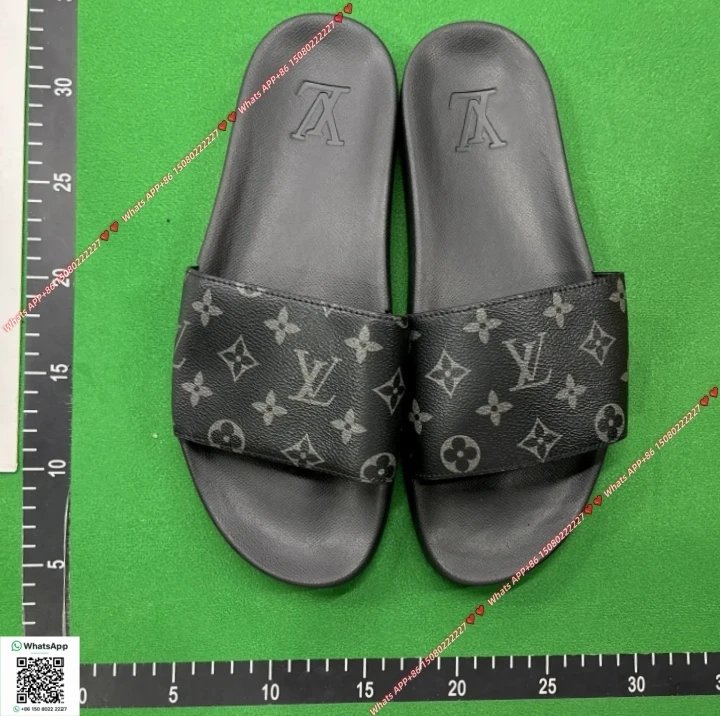 LV Slippers 03