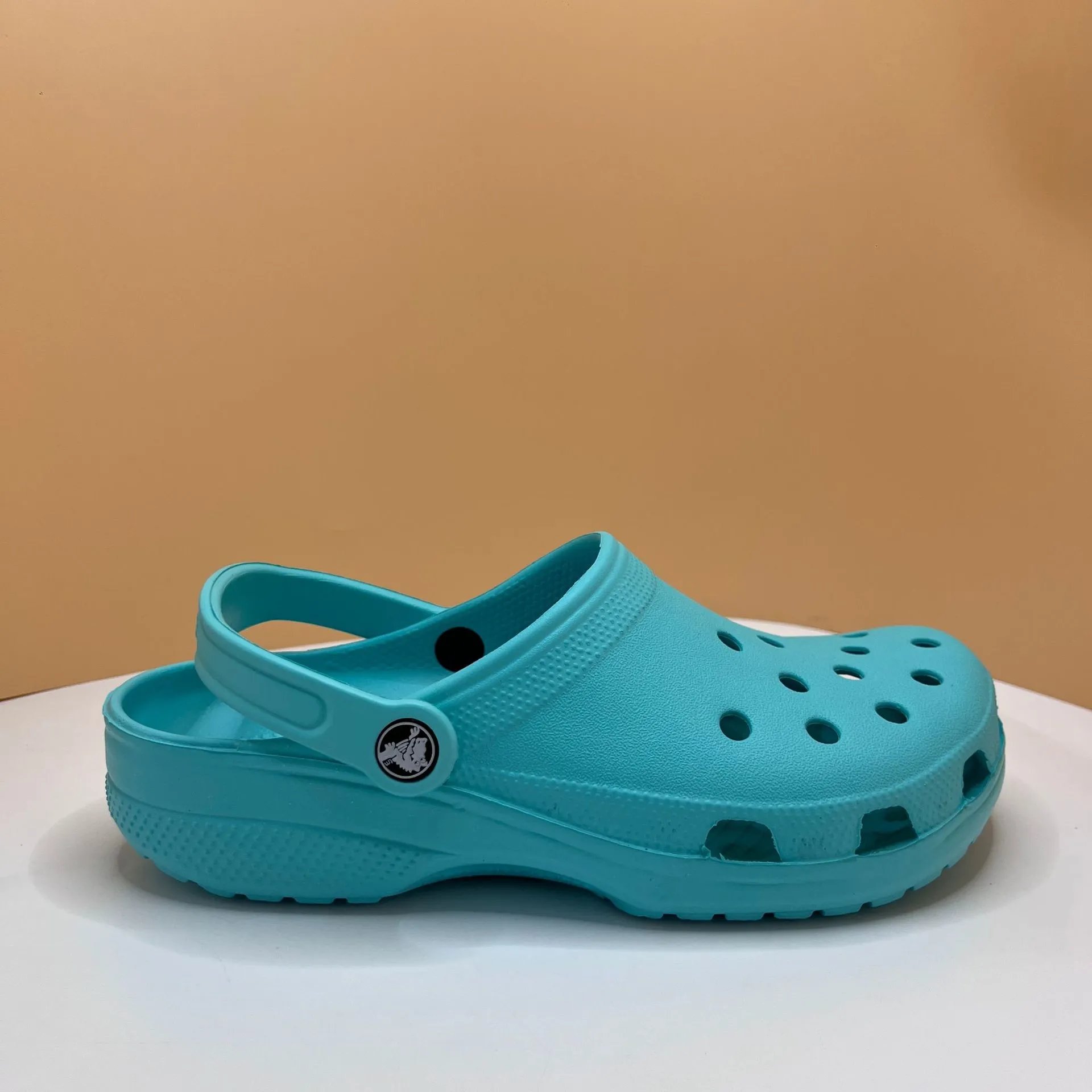 Crocs Classic Clogs - 53/64