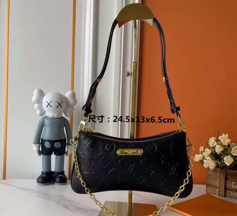 LV-embossed black underarm bag SKU image