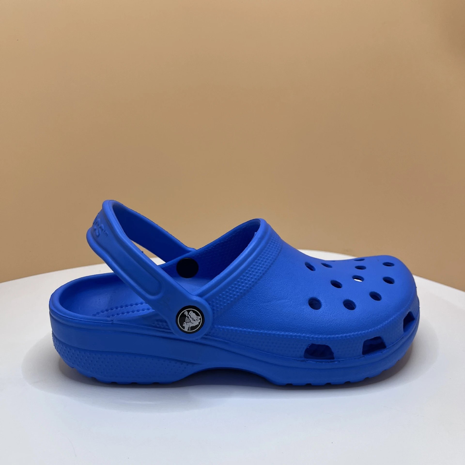 Crocs Classic Clogs - 63/64