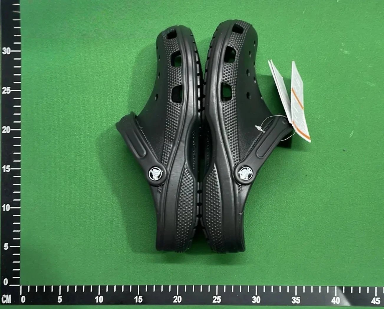 Crocs Classic Clogs - 8/64