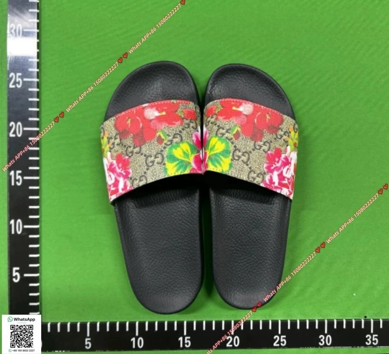 GG Slippers 02