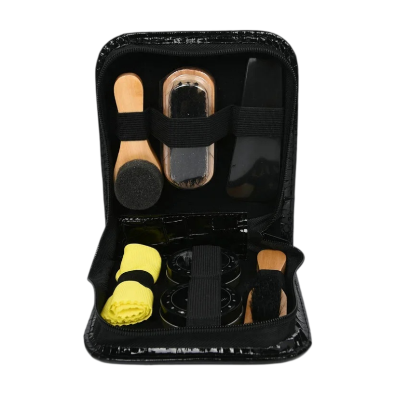 SNEAKER CLEANING KIT