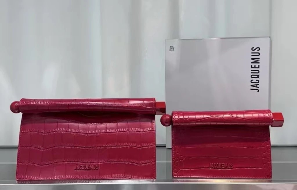 Sheepskin Fold Clutch - Crocodile Red