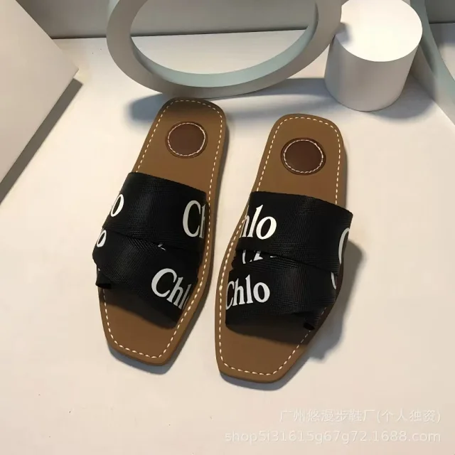 Chloé Sandals Logo Strap Slide product detail image 8