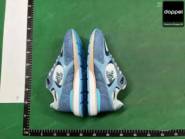 Louis Vuitton Sneakers Mesh Low-Top product detail image 11