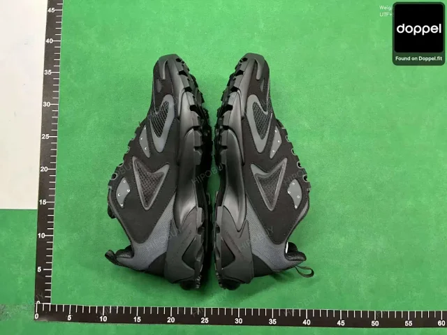 Louis Vuitton Sneakers Mesh Low-Top product detail image 19