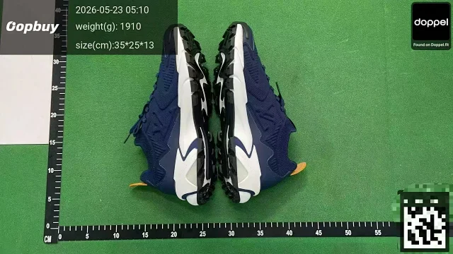 Louis Vuitton Sneakers Mesh Low-Top product detail image 8