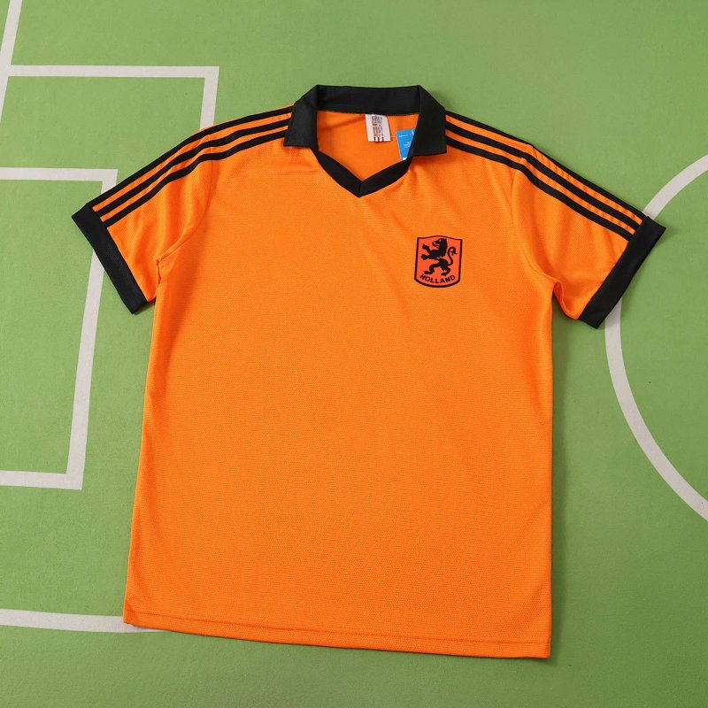 1980 season the Netherlands home retro Fan version
