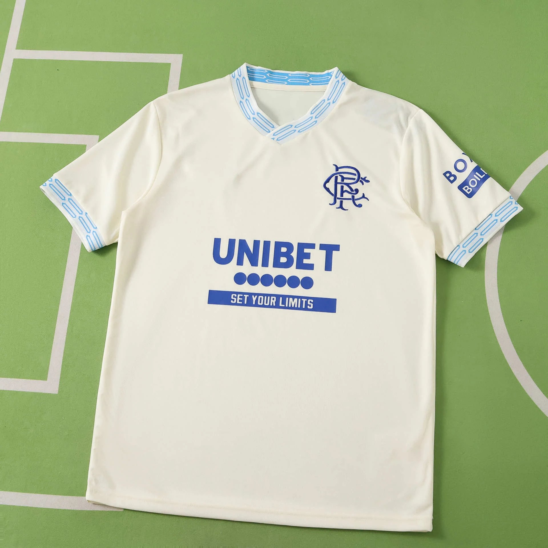 2627 Wanderers away beige Thai version