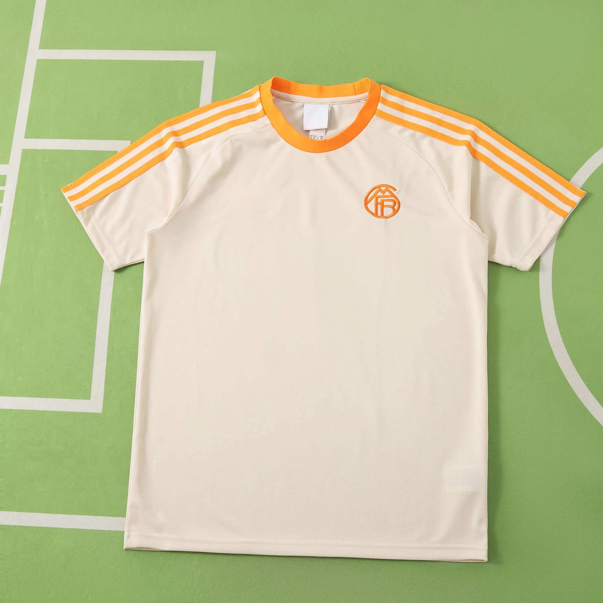 2627 Bayern Beige Orange Shoulder T-Shirt