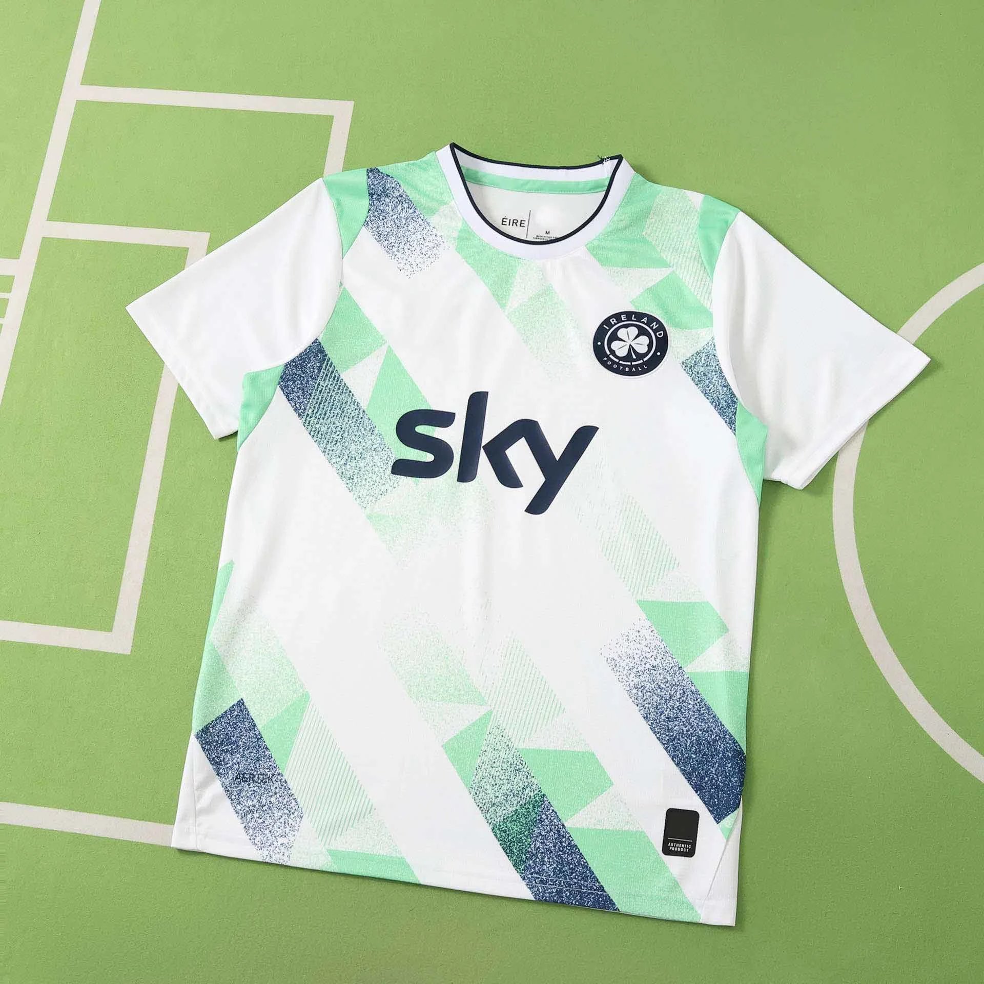 2026 Ireland away to Thailand version (please note customization information when placing the order, messages are not included)