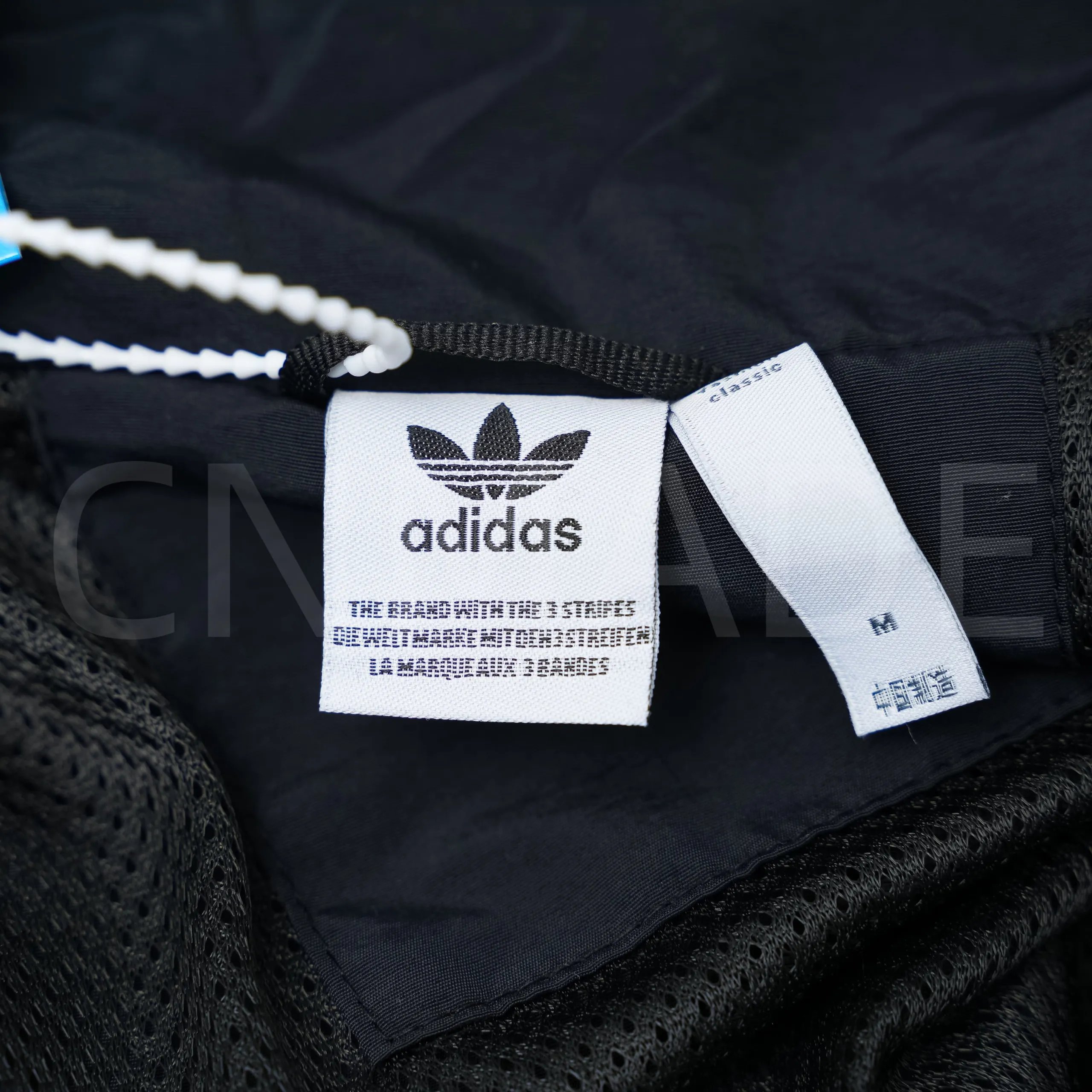 Adidas Originals Windbreaker Navy Blue with Light Blue Stripes Jacket Outerwear - 48