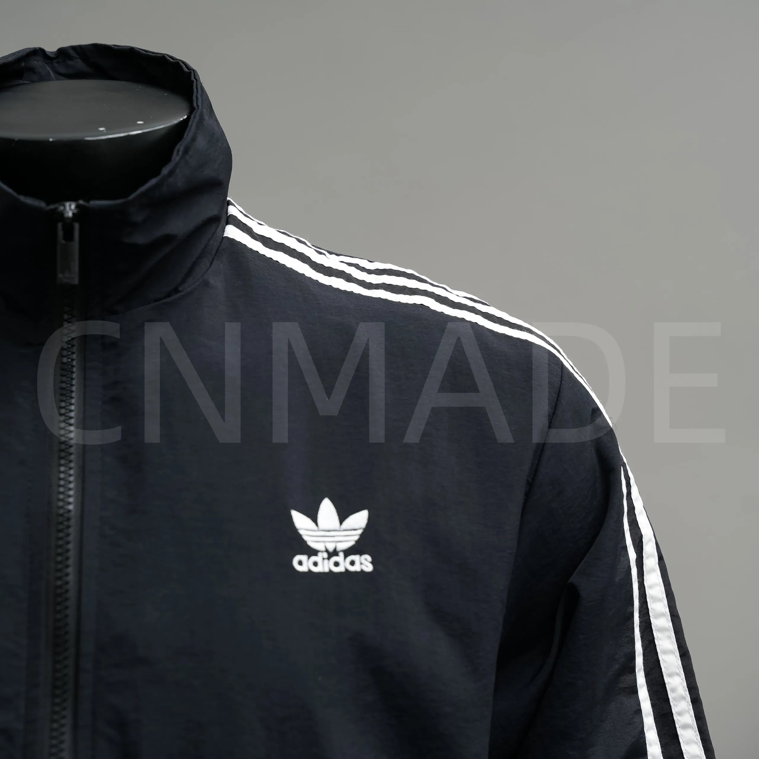 Adidas Originals Windbreaker Navy Blue with Light Blue Stripes Jacket Outerwear - 46