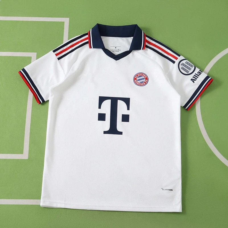 2627 Bayern away white Thai version