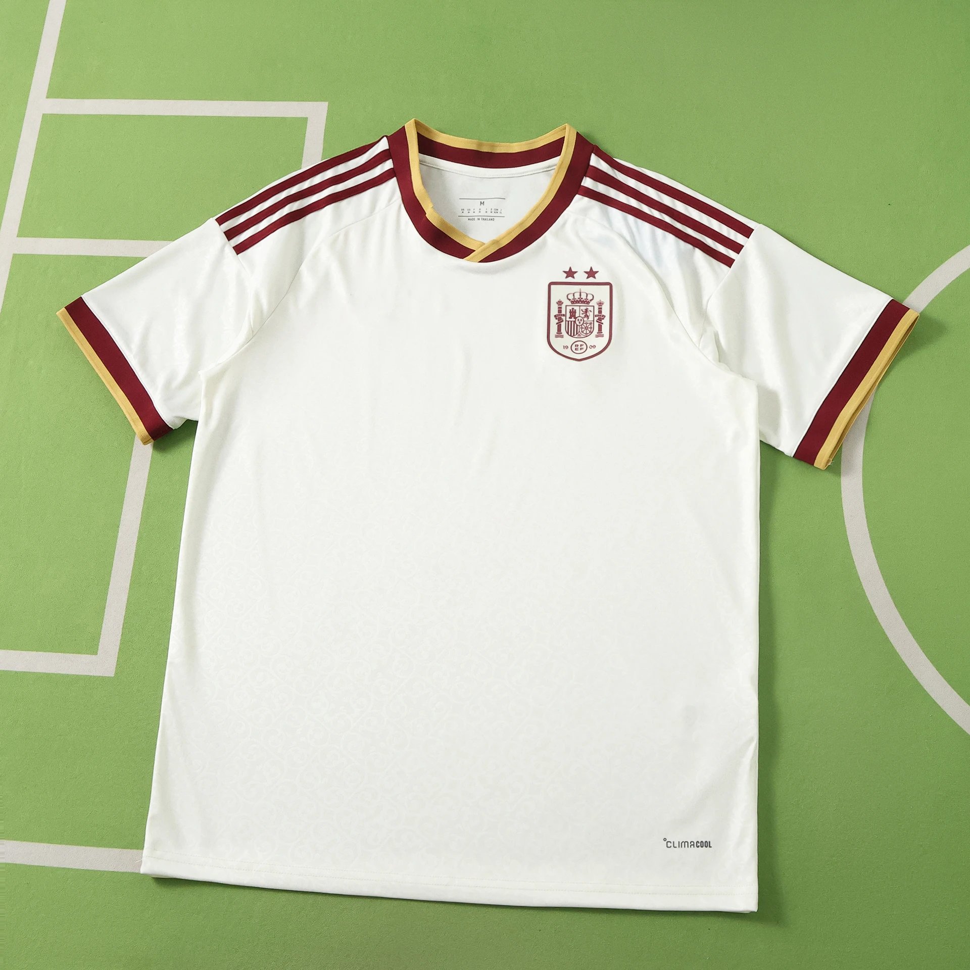 2026 Spain away to Thailand two star version (please note customization information when placing the order, messages are not included)
